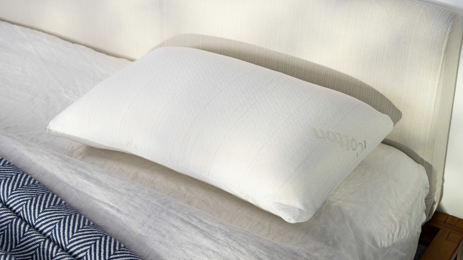Best Pillows for Side Sleepers - Best for Neck Pain - Brooklyn Bedding Talalay Latex Pillow