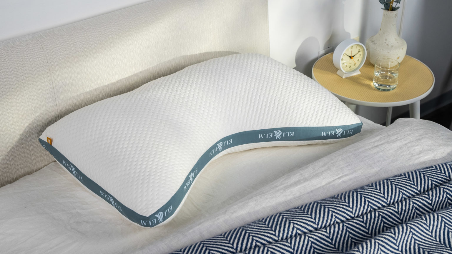 Best Pillows for Neck Pain - Best for Side Sleepers - Eli & Elm Cotton Side-Sleeper Pillow - 1