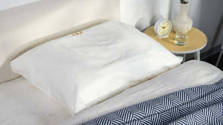 Best Pillows of 2025 - Best for Shoulder Pain - Noble Head Pillow