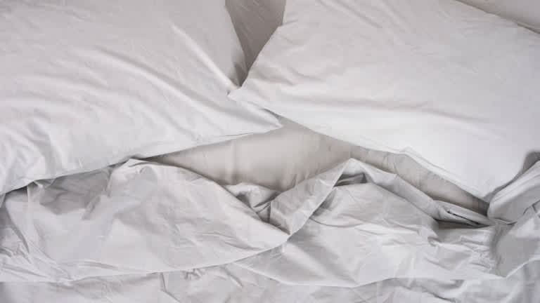 Best Cooling Sheets of 2025: Chill Layers for Hot Sleepers - Softest - Saatva Percale Sheet Set